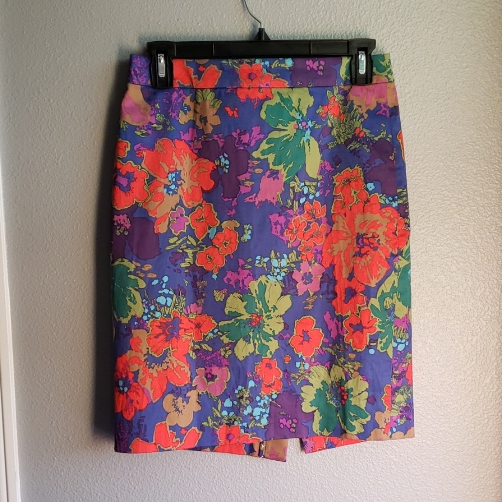 The Cutest Pencil Skirt in the Land
